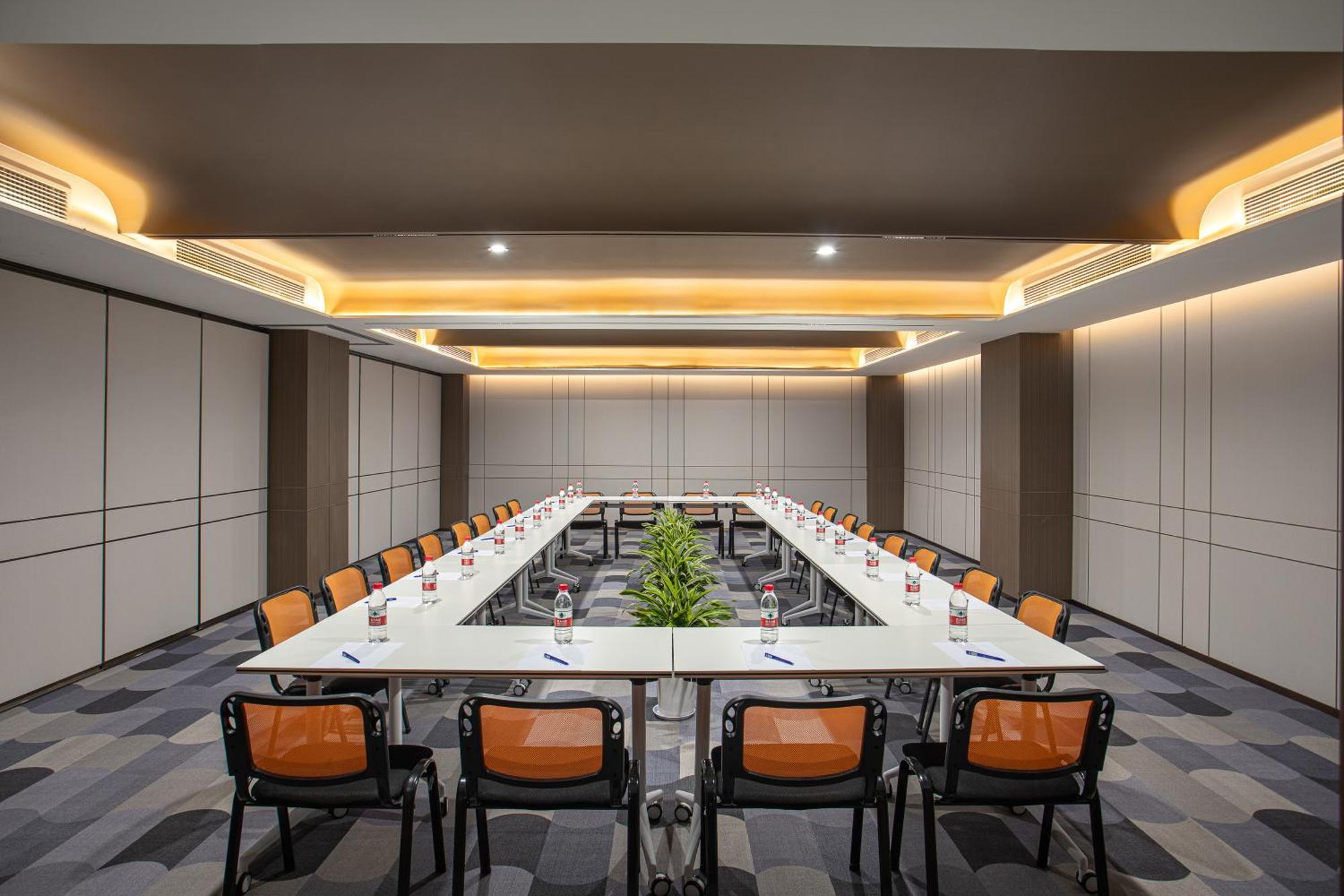 Express Gumei By Ihg