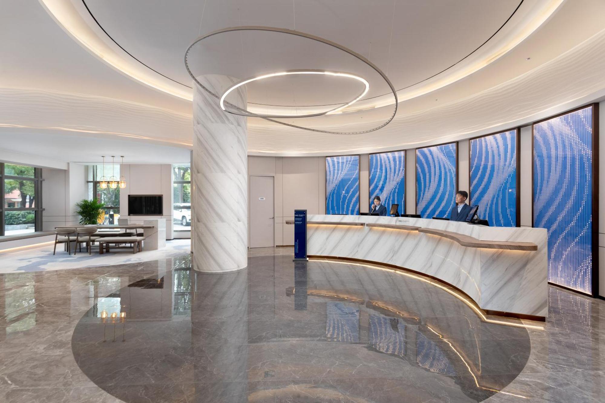 Express Gumei By Ihg 4*